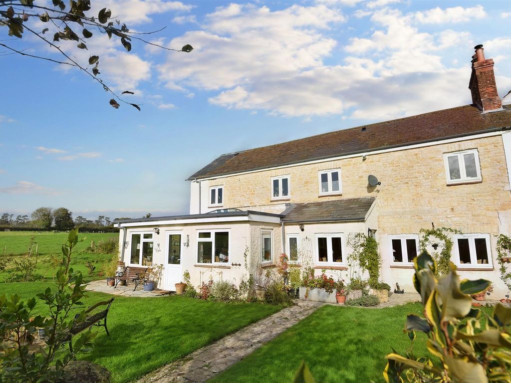 4 bed cottage for sale in Culvers, Gillingham SP8, £565,000 Zoopla