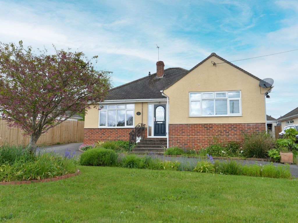 3 bed bungalow for sale in Ashley Road, New Milton, Hampshire BH25 Zoopla