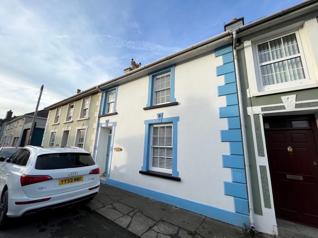 3 bed town house for sale in 7 Oxford Street, Aberaeron SA46, £325,000