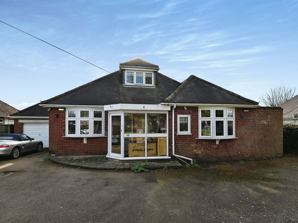 4 bed detached bungalow for sale in Austrey Road, Tamworth B79 Zoopla