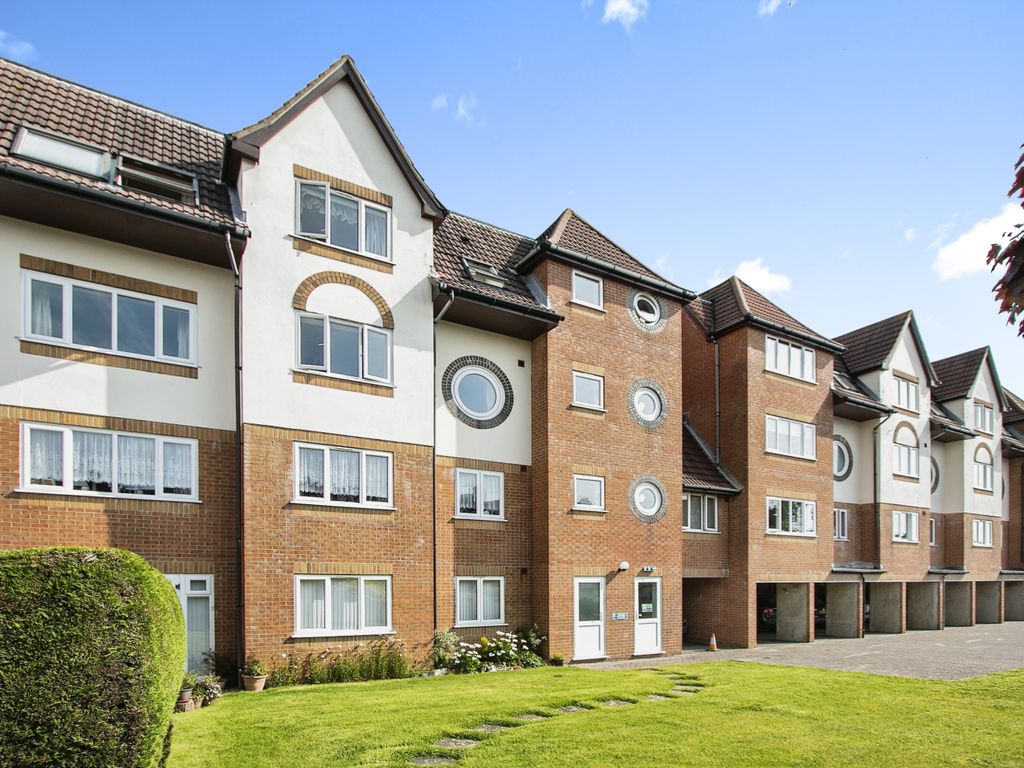 2 bed flat for sale in Bournemouth Road, Poole, Dorset BH14 Zoopla