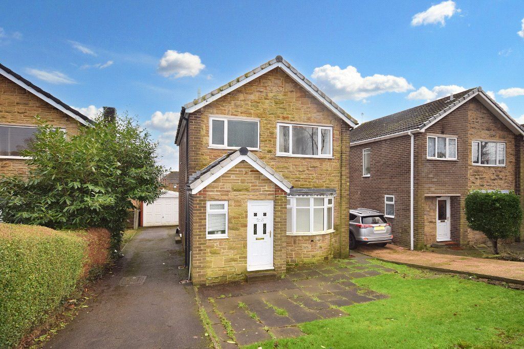 3 bed detached house for sale in Rooks Nest Road, Stanley, Wakefield
