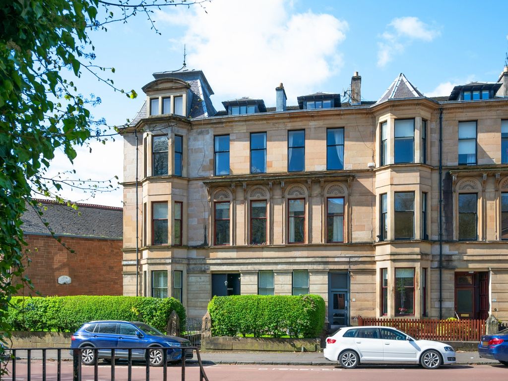 4 bed flat for sale in Broomhill Drive, Broomhill, Glasgow G11, £