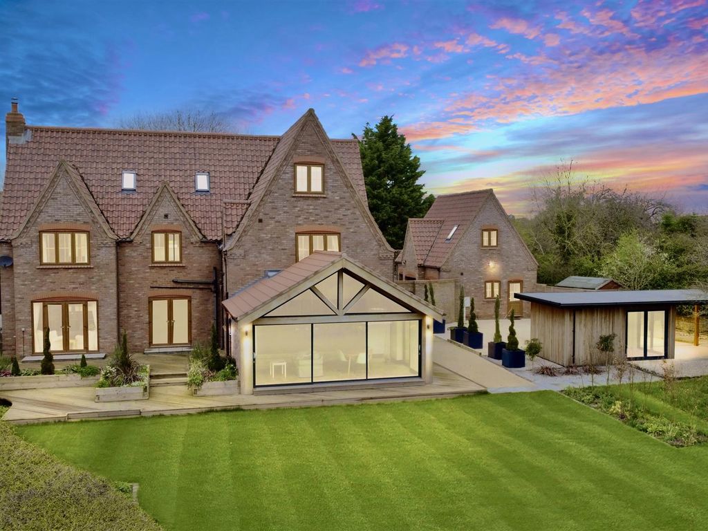 6 bed detached house for sale in Nettlecroft Lane, Frieston, Grantham