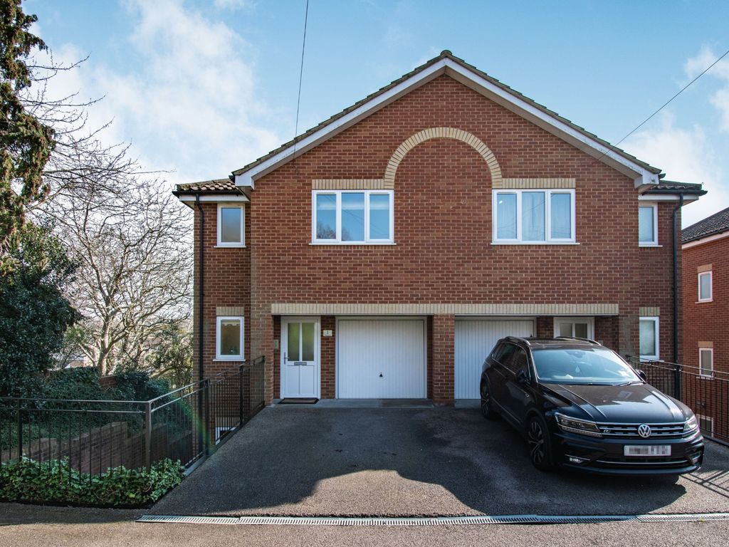 4 bed semidetached house for sale in Hazelbank, Croxley Green, Rickmansworth WD3 Zoopla