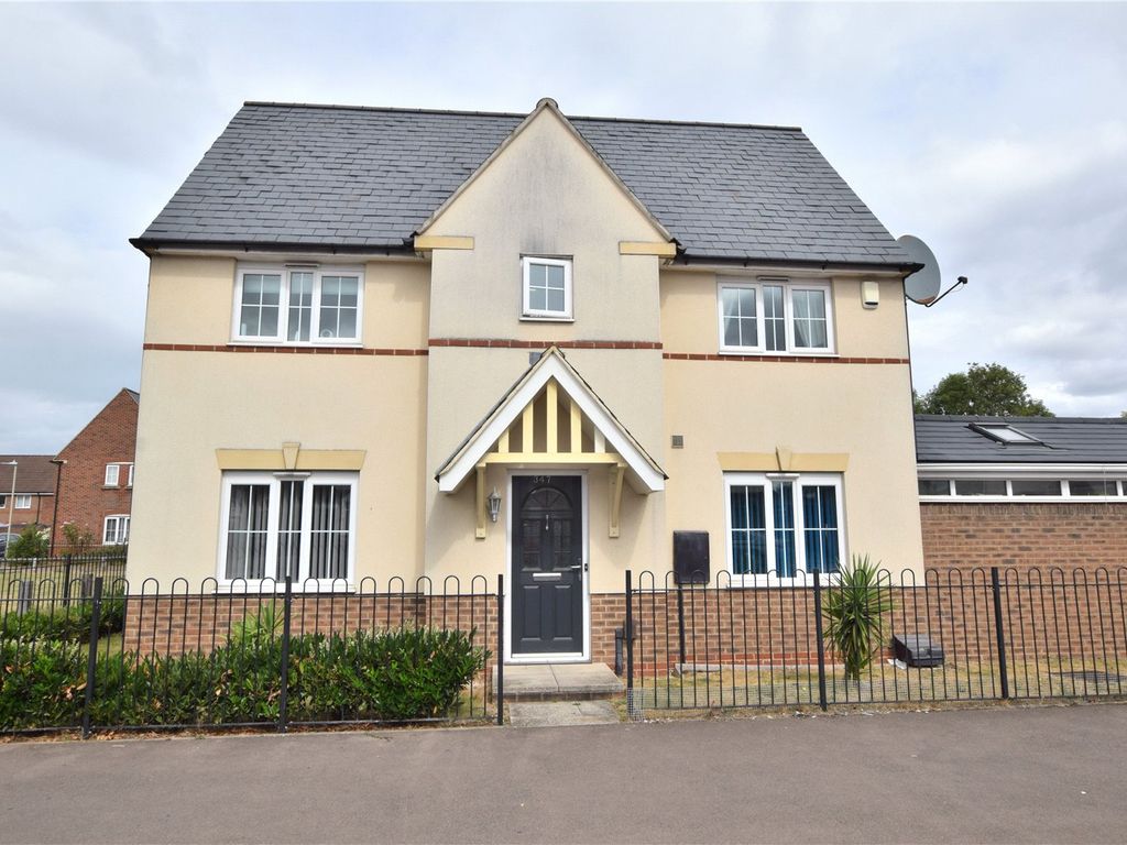 3 bed semidetached house for sale in Barton Street, Gloucester GL1