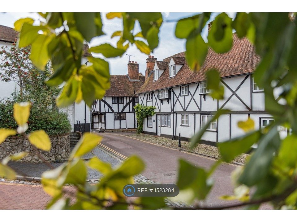 3 bed semidetached house to rent in King Street, West Malling ME19