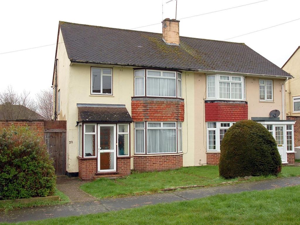 3 bed semidetached house for sale in Clyde Crescent, Chelmsford CM1, £