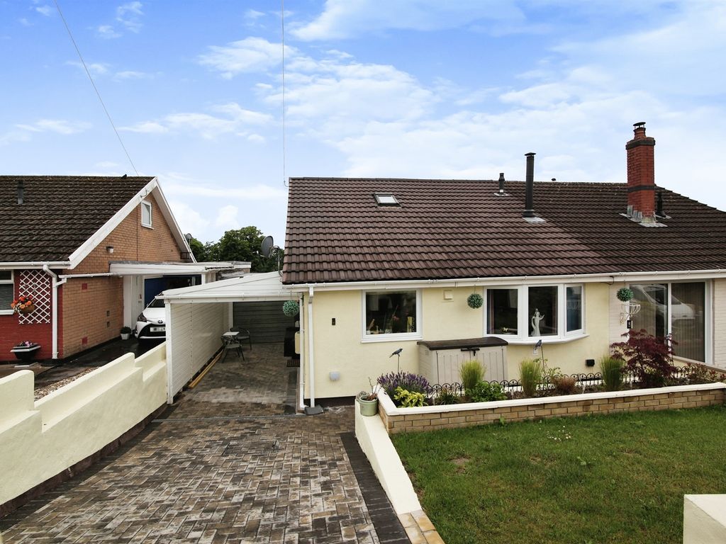 3 bed semidetached bungalow for sale in Auckland Close, Penmaen