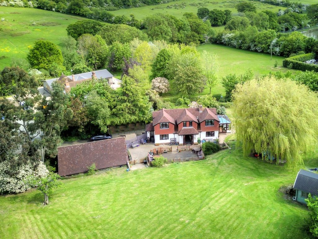 3 bed bungalow for sale in Childerditch Street, Little Warley CM13 Zoopla