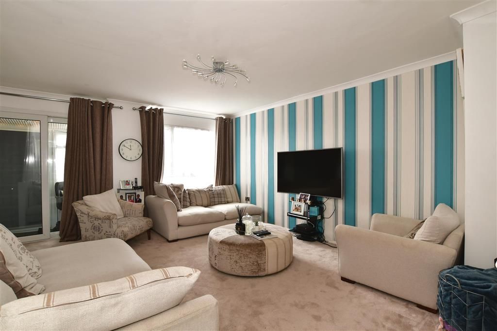 Lincoln Close, Strood, Rochester, Kent ME2  