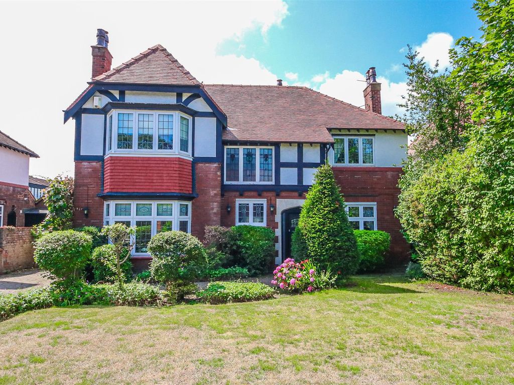 4 bed detached house for sale in Shore Road, Ainsdale, Southport PR8, £