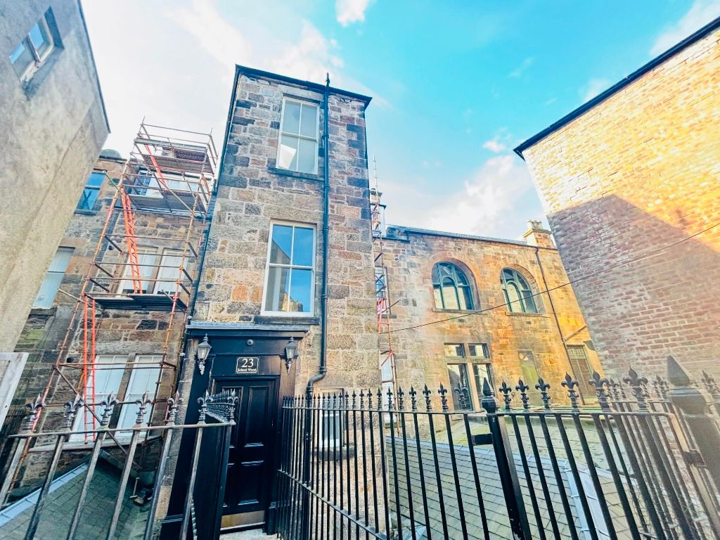 2 bed flat to rent in School Wynd, Paisley, Renfrewshire PA1, £795 pcm