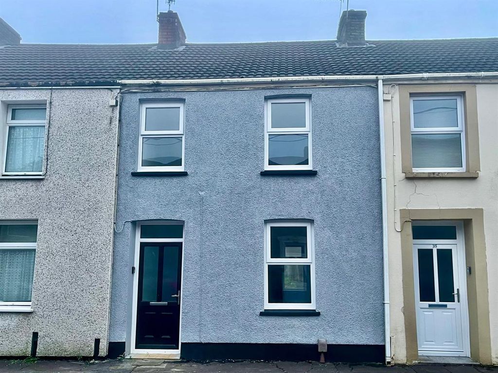 3 bed terraced house to rent in Thomas Street, Briton Ferry, Neath SA11