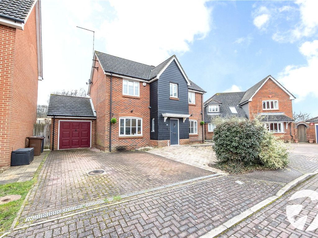 4 bed detached house for sale in Riggall Court, Cuxton, Rochester, Kent