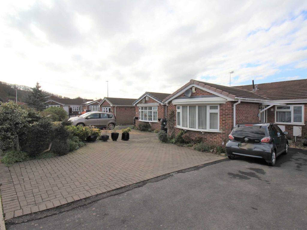 3 bed bungalow for sale in Woodside Avenue, Hutton BS24 Zoopla