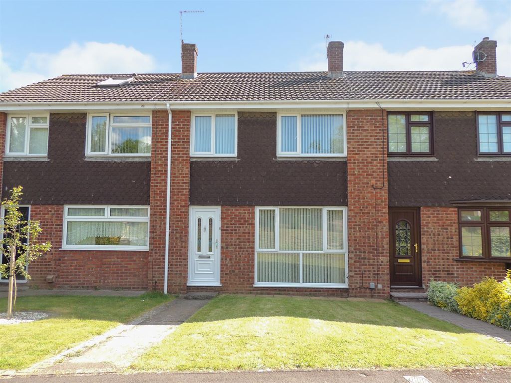 3 bed terraced house for sale in Chiltern Close, Warmley, Bristol BS30