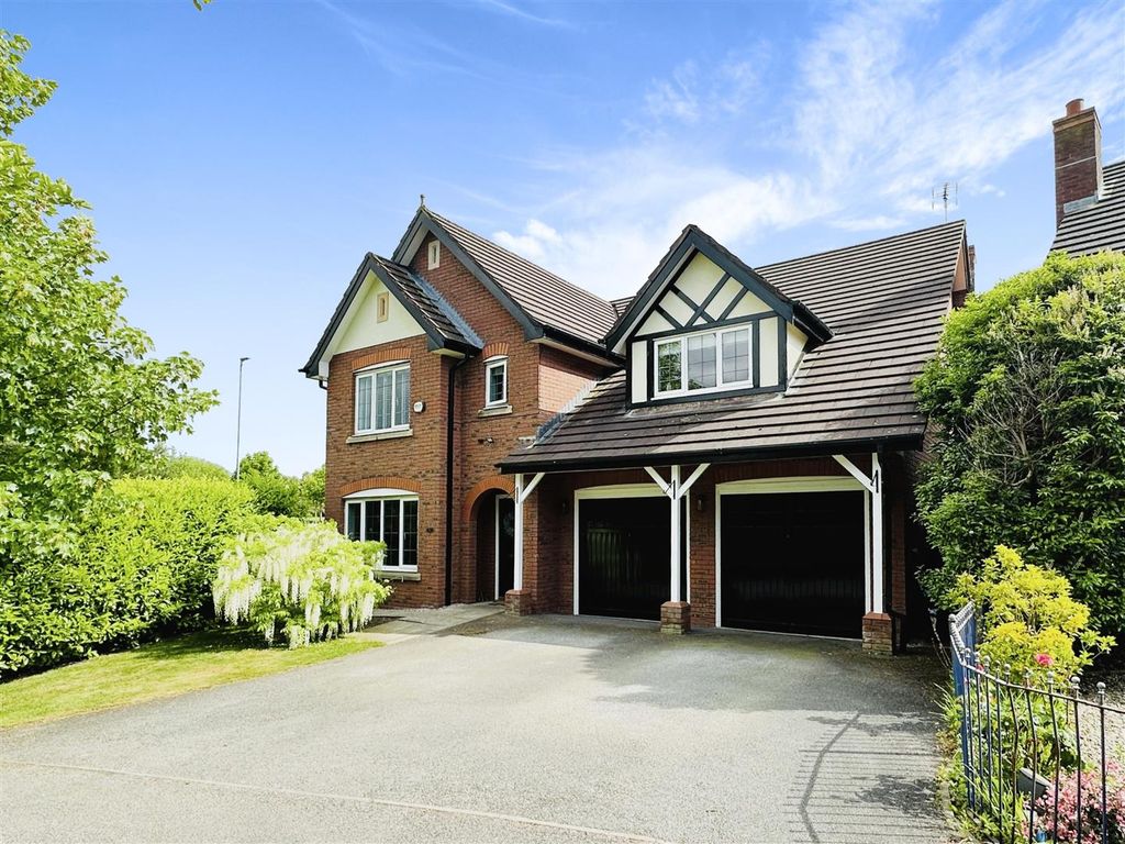 5 bed detached house for sale in Holkam Close, Kingsmead, Northwich CW9
