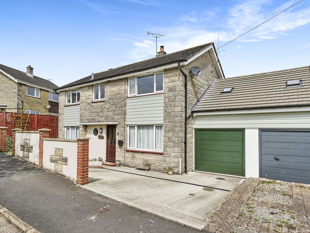 5 bed linkdetached house for sale in Hazelwood Close, Ryde PO33 Zoopla