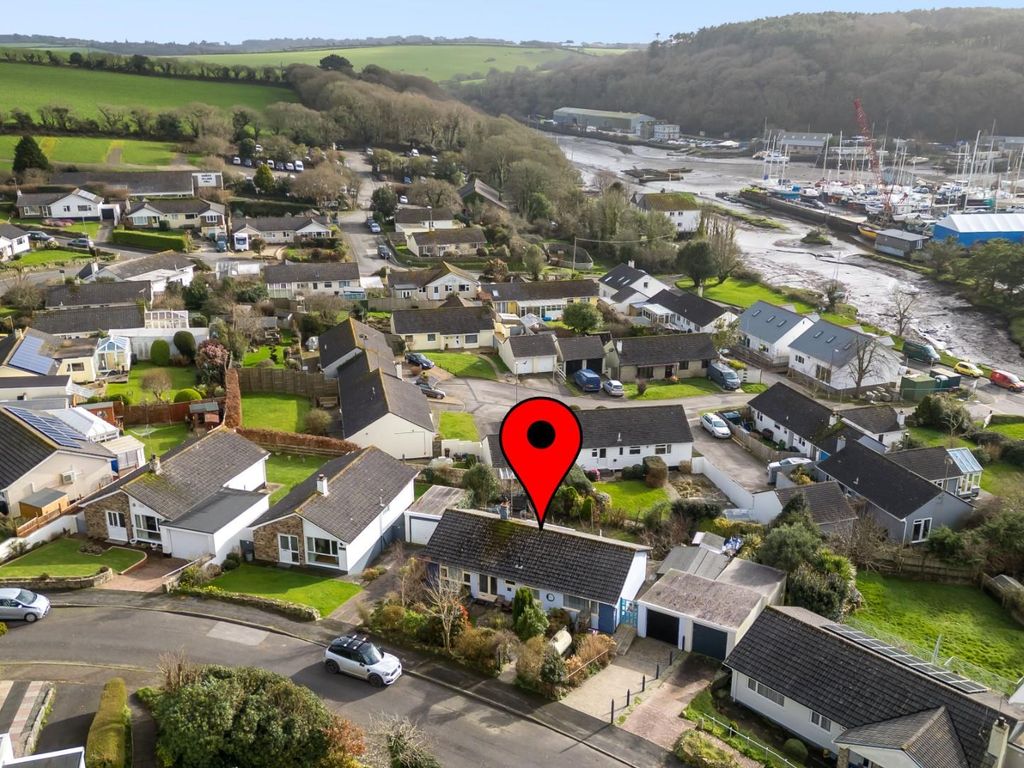 3 bed detached bungalow for sale in Gweek, Helston TR12, £375,000 Zoopla