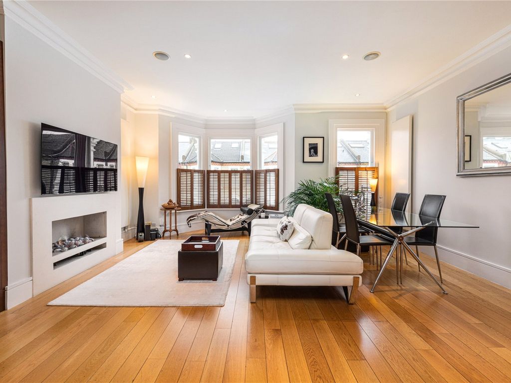 3 bed flat for sale in Wroughton Road, London SW11 Zoopla