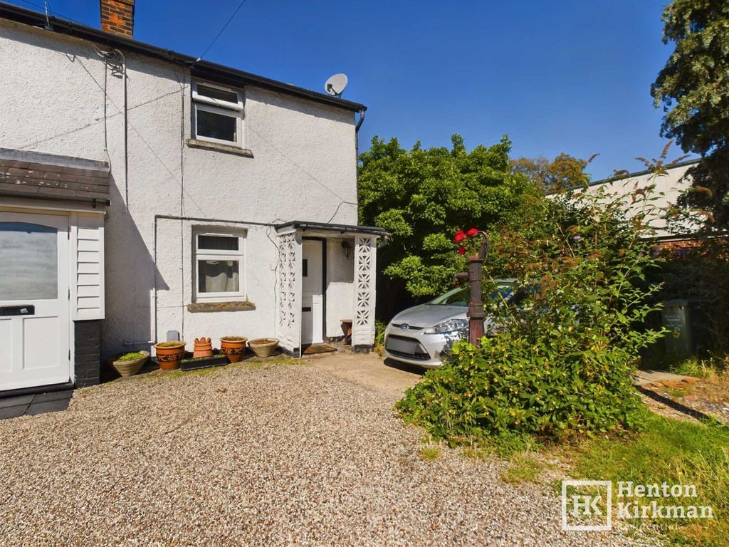 2 bed end terrace house for sale in Stanley Terrace, Billericay CM12, £