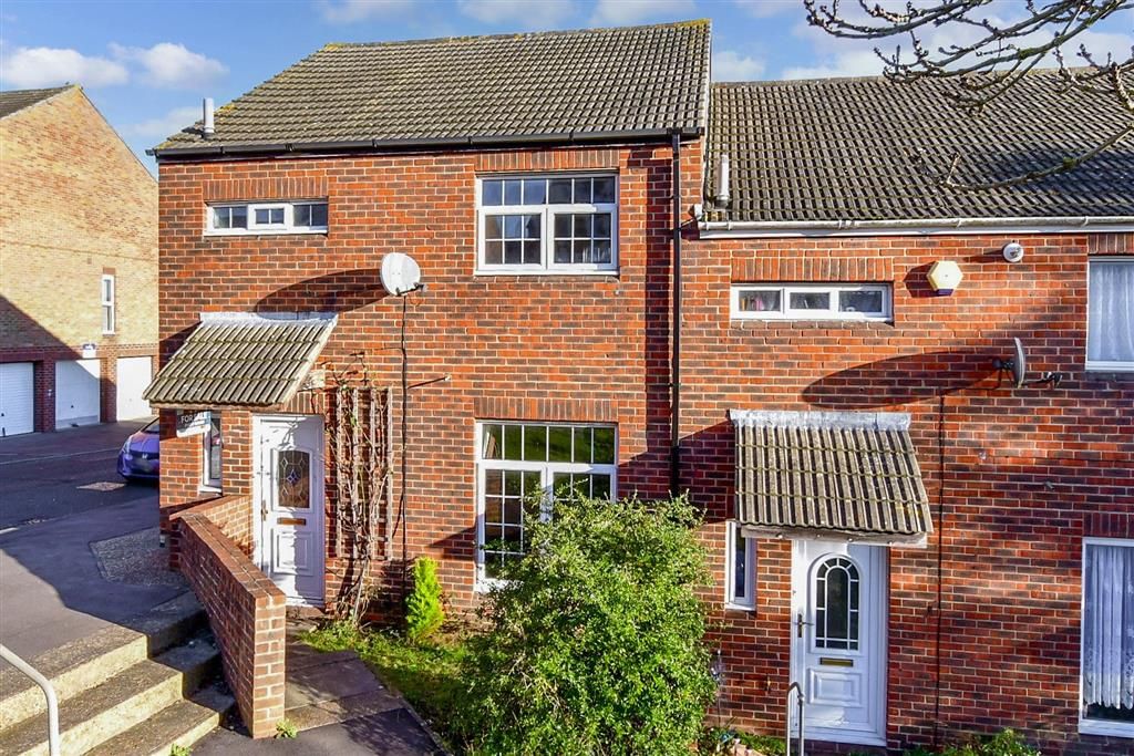 3 bed end terrace house for sale in Ryde Close, Walderslade, Chatham