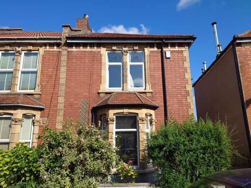3 bed end terrace house for sale in Downend Road, Horfield, Bristol BS7