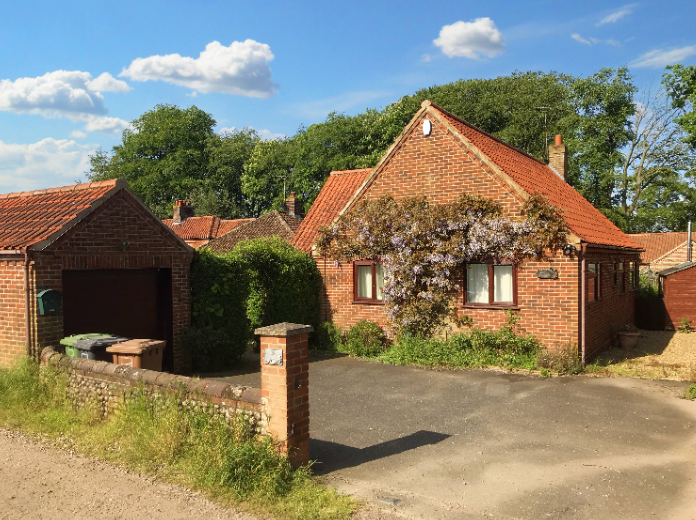 3 bed detached bungalow for sale in Mission Lane, Fakenham NR21, £350,000 Zoopla