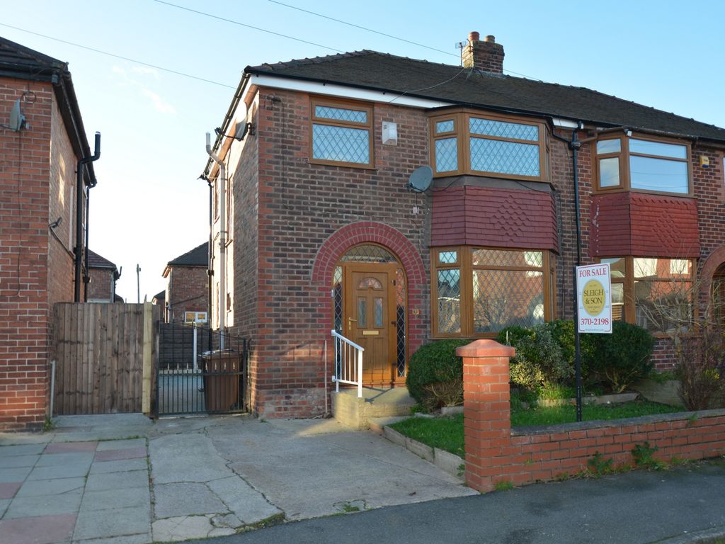 3 bed semidetached house for sale in Vernon Road, Droylsden M43, £