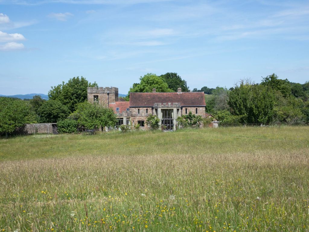 Country house for sale in Upton RossOnWye, Herefordshire HR9