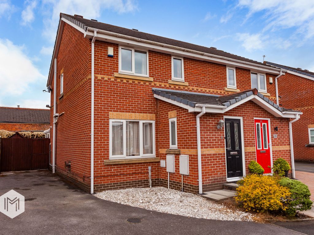 3 bed semidetached house for sale in Alder Close, Bury, Greater