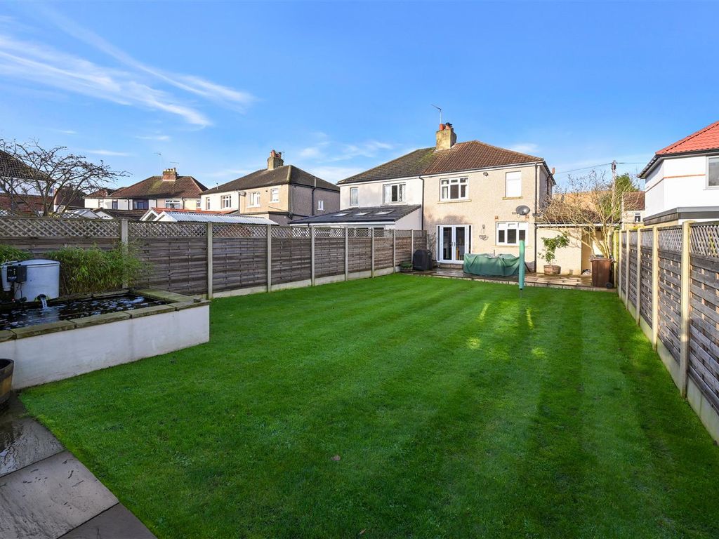 3 bed semidetached house for sale in Fieldhead Road, Guiseley, Leeds