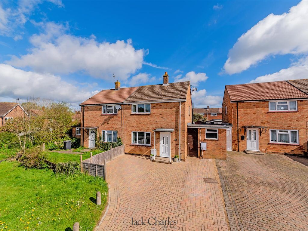 3 bed semidetached house for sale in Turner Road, Tonbridge TN10, £