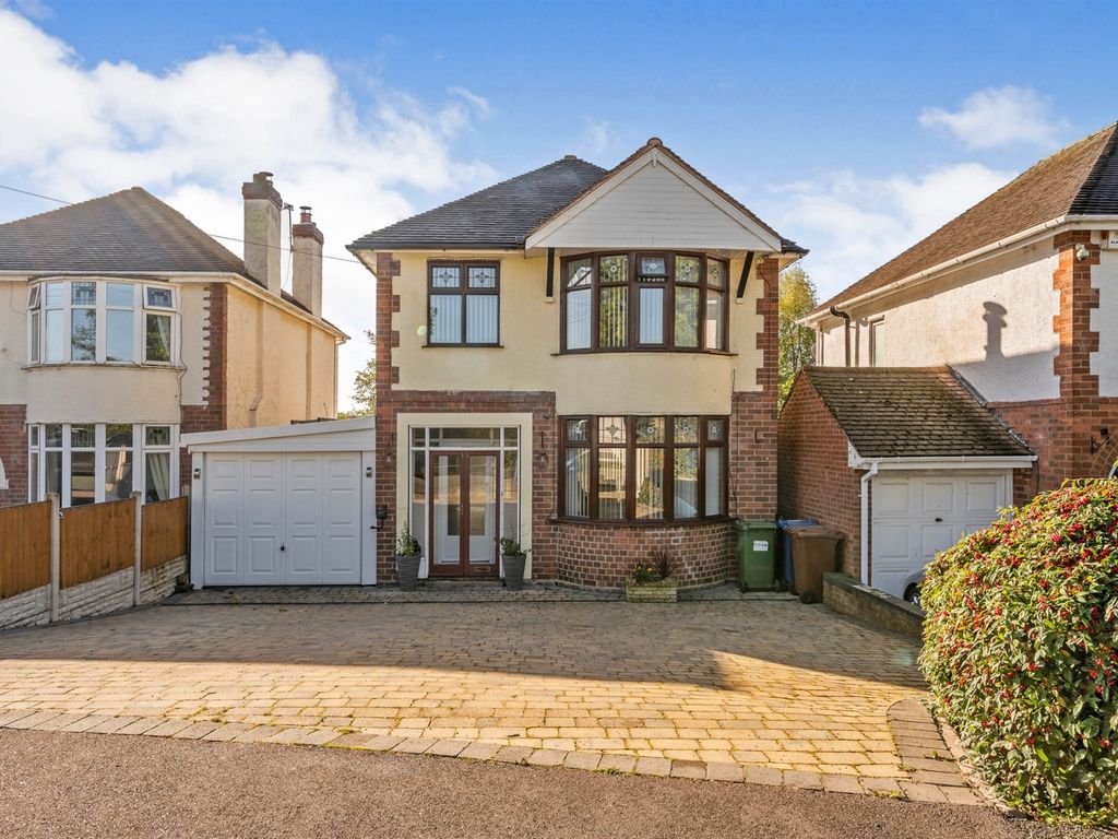 3 bed detached house for sale in Girton Road, Cannock WS11 Zoopla