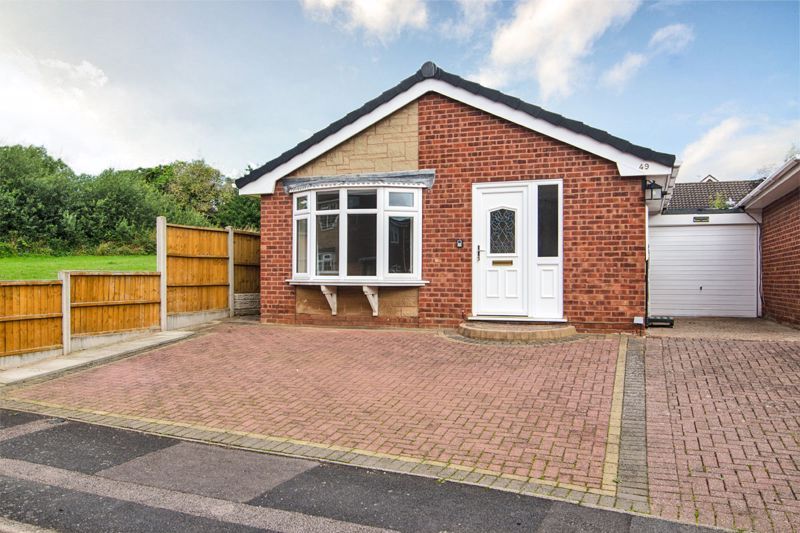 2 bed detached bungalow for sale in Francis Road, Lichfield WS13, £
