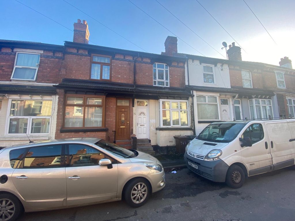 3 bed terraced house for sale in Merridale Street West, Penn Fields