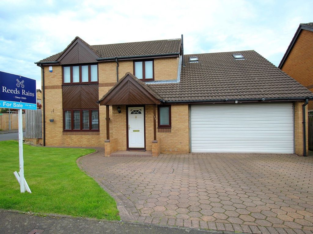 5 bed detached house for sale in Turnberry, Ouston, Chester Le Street