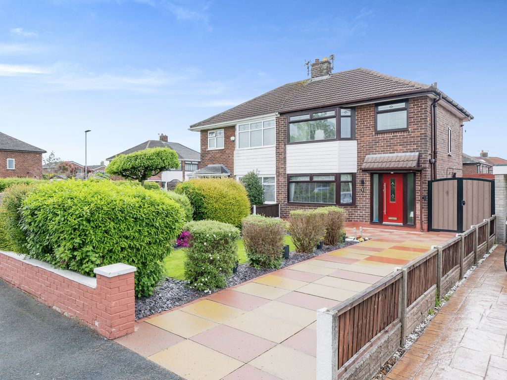 3 bed semidetached house for sale in Moorfield Road, Widnes, Cheshire