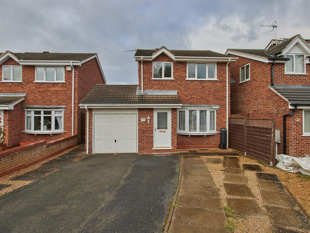 3 bed detached house for sale in Charnwood Road, Barwell, Leicester LE9