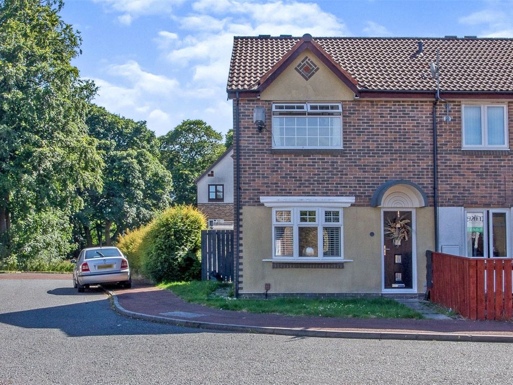 3 bed end terrace house for sale in Benwell Village Mews, Newcastle