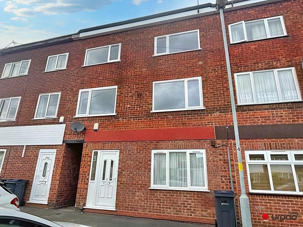 2 bed flat to rent in Ashburton Road, Kings Heath, Birmingham B14, £925