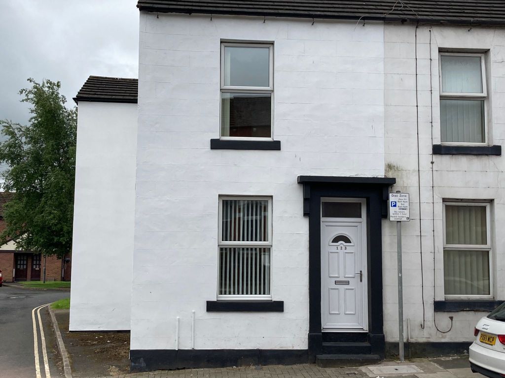 2 bed end terrace house for sale in Newtown Road, Carlisle CA2, £79,950