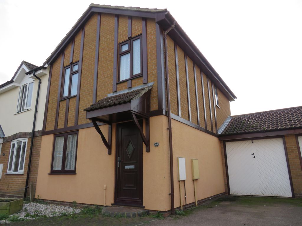 3 bed property to rent in Eldred Court, Great Cornard, Sudbury CO10