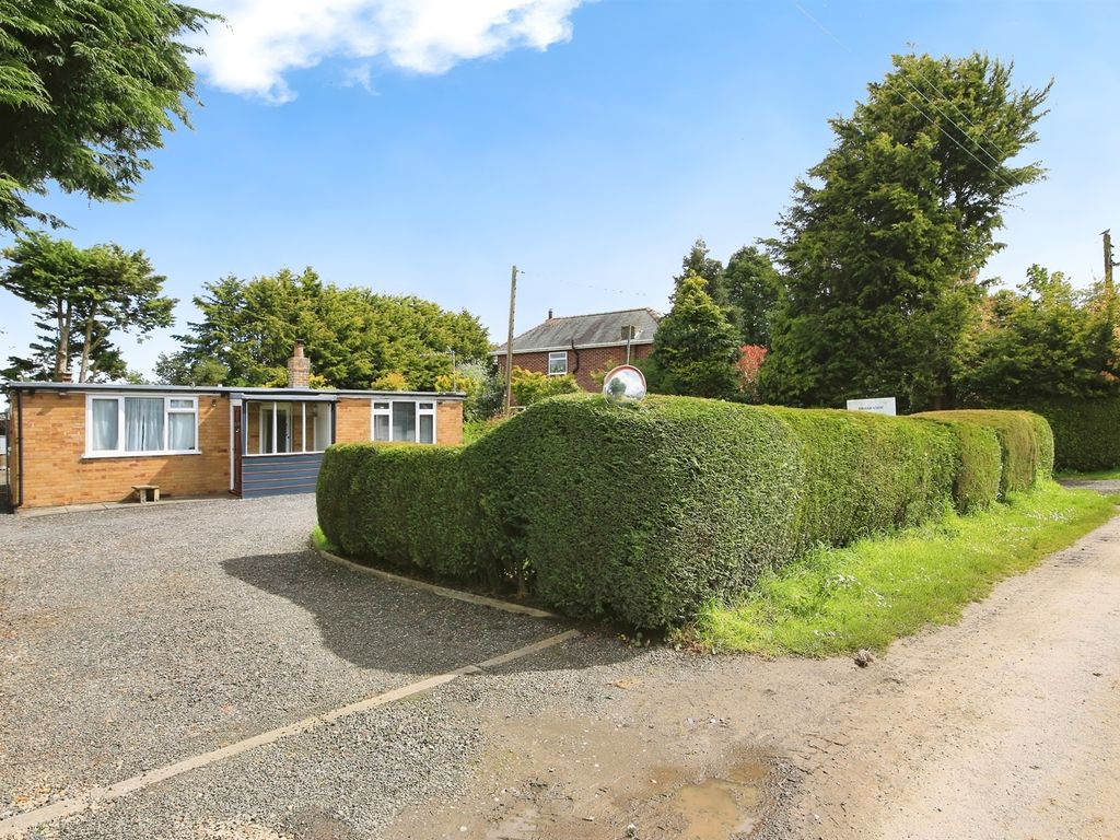 2 bed detached bungalow for sale in Broad Drove, Gosberton Clough