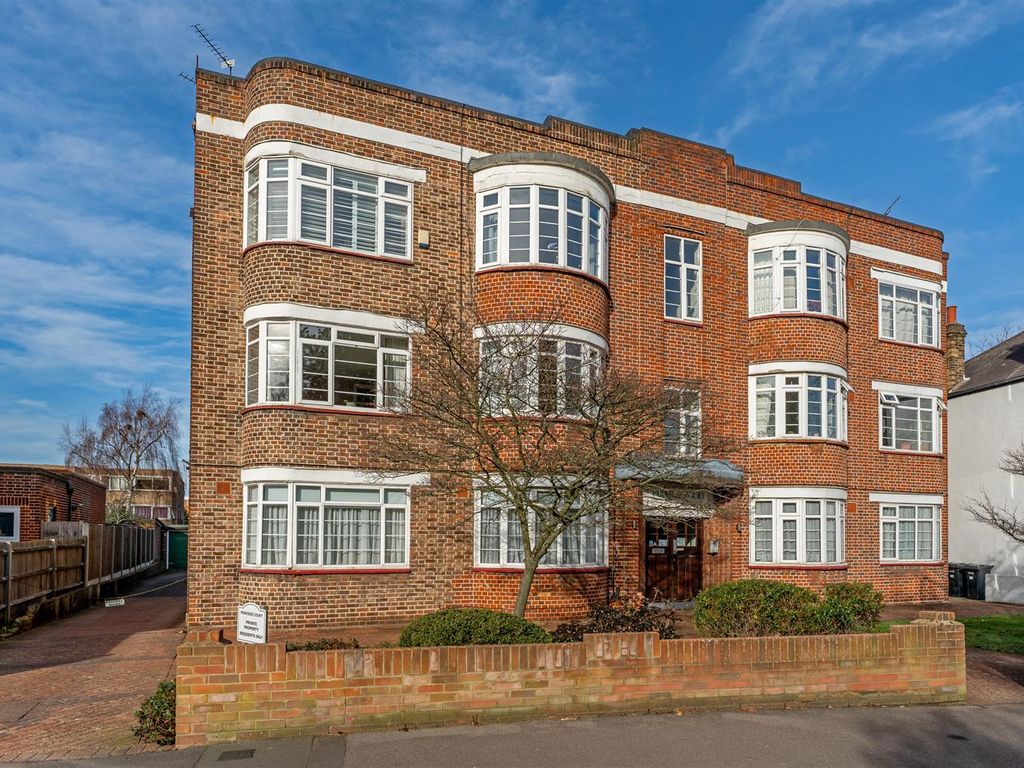3 bed flat for sale in Wanstead Place, London E11, £700,000 Zoopla