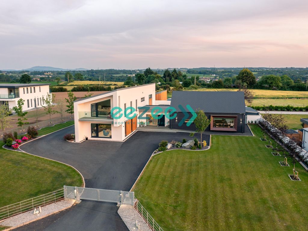 4 bed detached house for sale in Mountain View Manor, 41 Waterloo Road