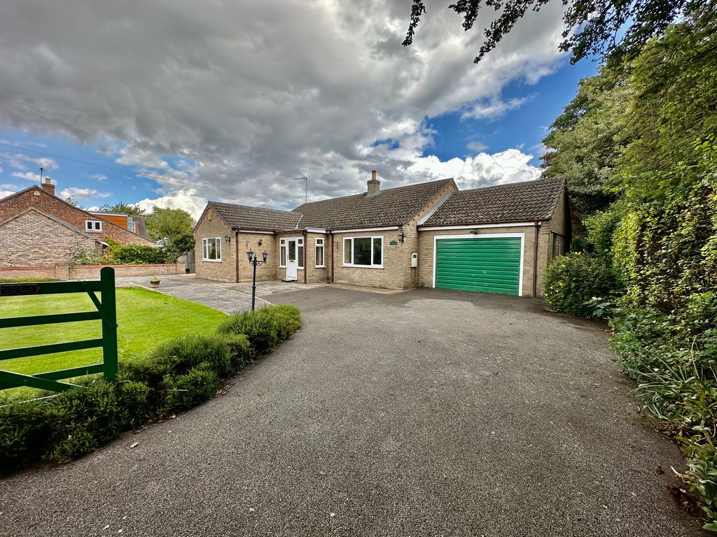 3 bed bungalow to rent in Donington Road, Bicker, Boston PE20, £950 pcm