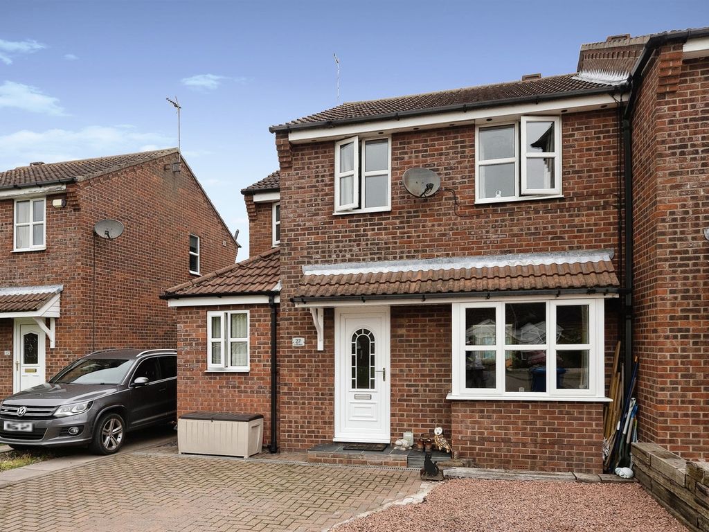 3 bed semidetached house for sale in Eldon Drive, Preston, Hull HU12