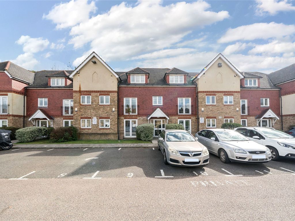 2 bed flat for sale in High Street, Orpington BR6, £300,000 Zoopla